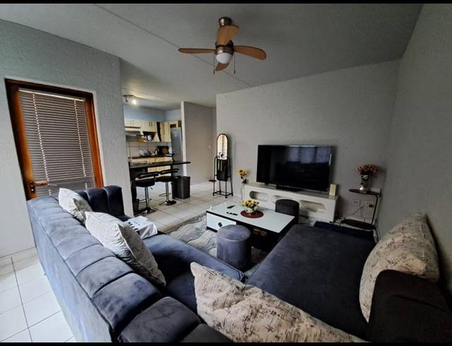 1 BEDROOM PROPERTY TO RENT IN WESTDENE